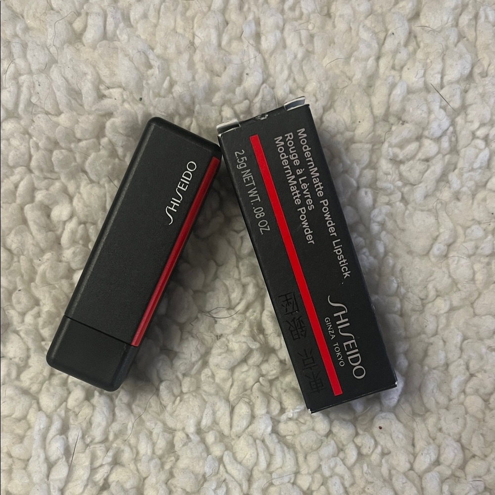 Shiseido ModernMatte Lipstick in Exotic Red